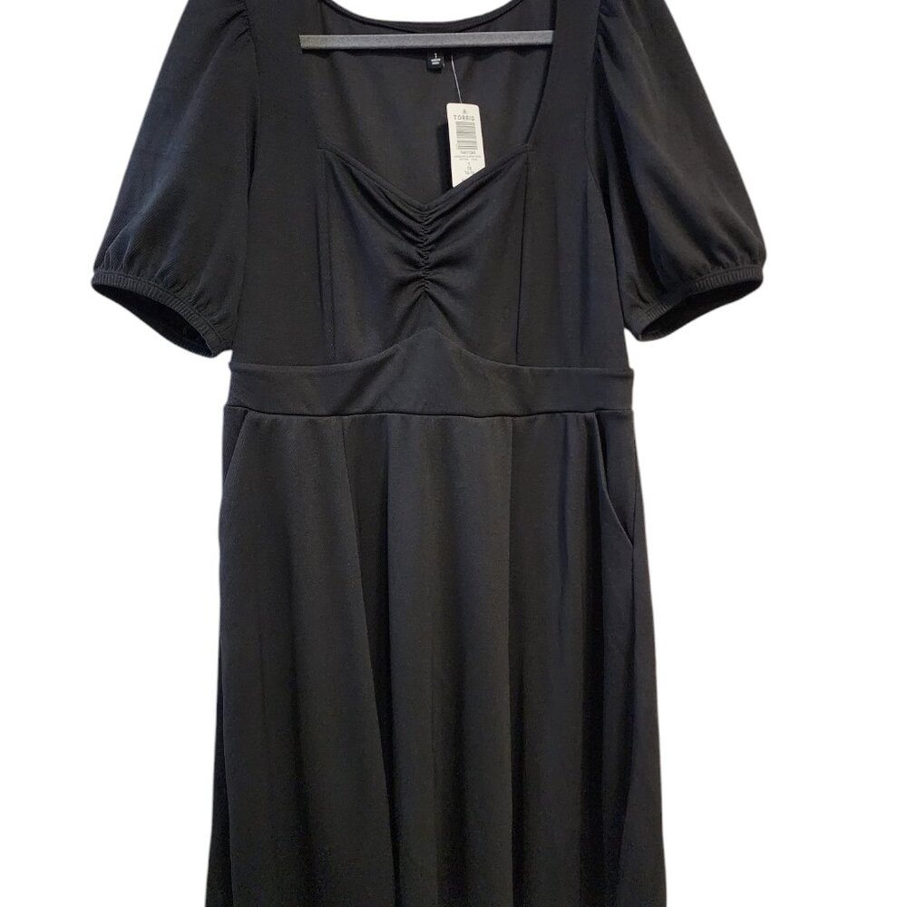 TORRID Black Puff Sleeve Mini Textured Knit Skater Dress with Pockets Size 1